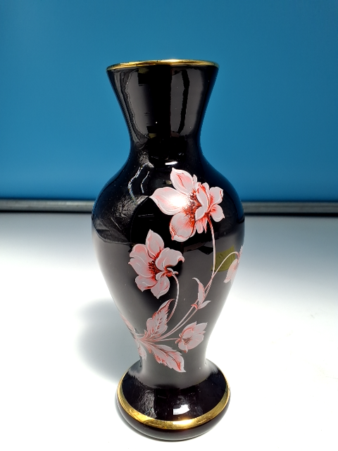 Sort glas vase